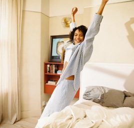 Chất lượng giấc ngủ giảm dần theo tuổi tác và cách cải thiện